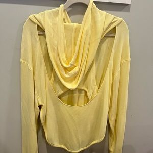 FREE PEOPLE MOVEMENT LIGHTWEIGHT CUTOUT SWEATSHIRT S